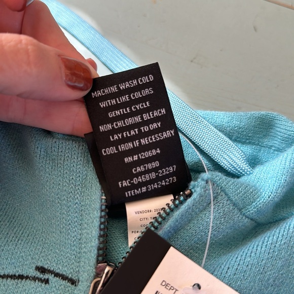 Woman’s medium Pixar Sully zip up sweater with hood - Picture 7 of 8